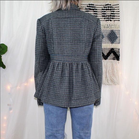 Jacket - Picture 2 of 4